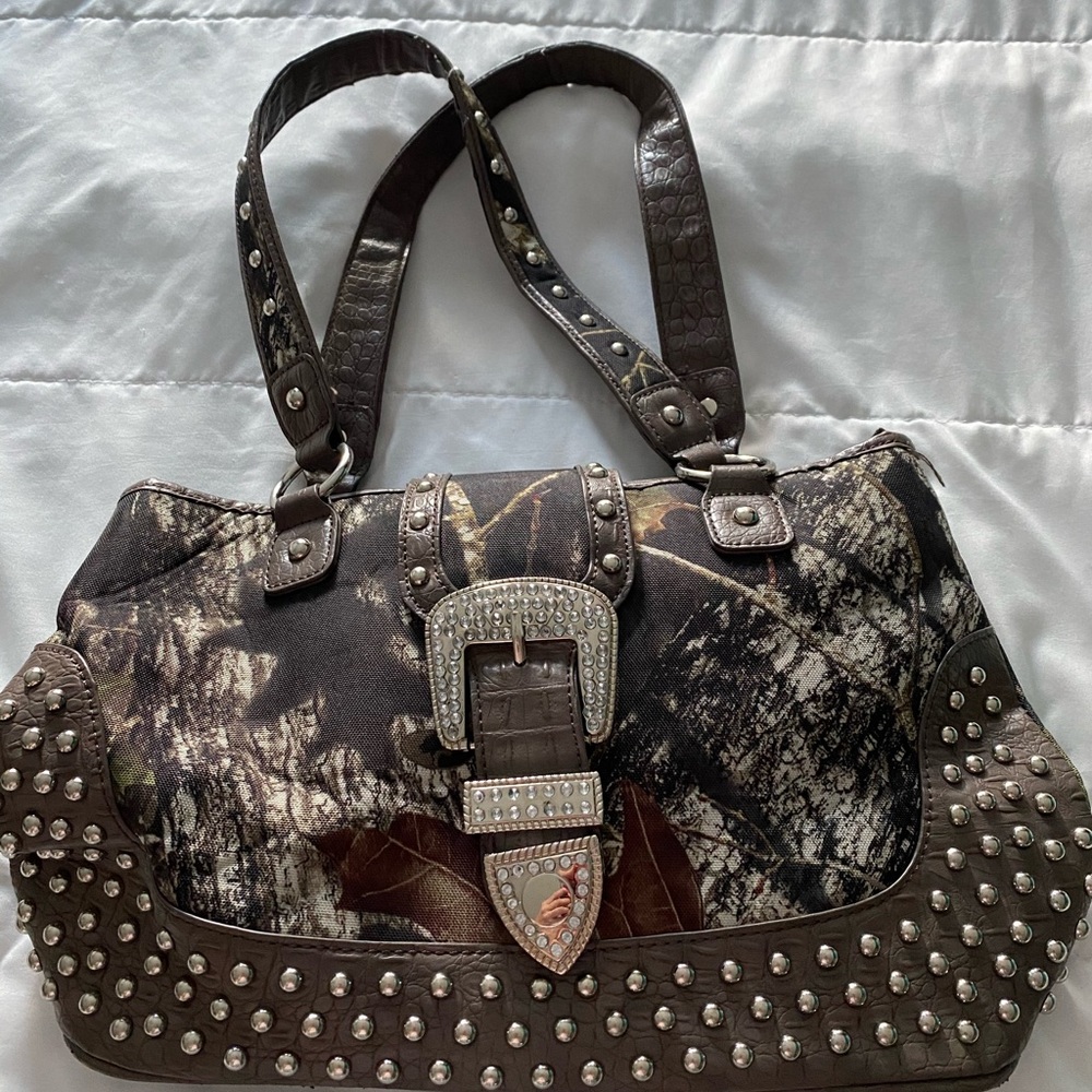 Camo purse